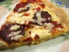 Рецепта за Пица със салам и чушка