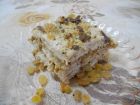 Рецепта за Бисквитена торта с ром и стафиди